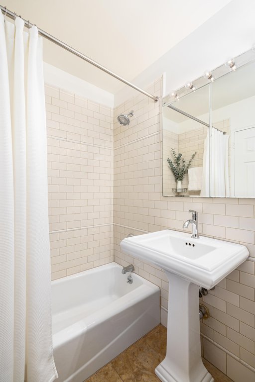 444 East 75th Street, Unit 8F photo 5