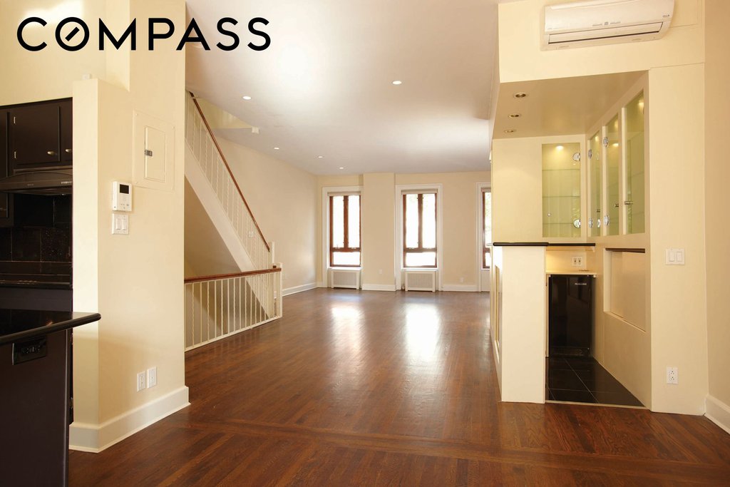 442 West 44th Street – For Sale photo 4