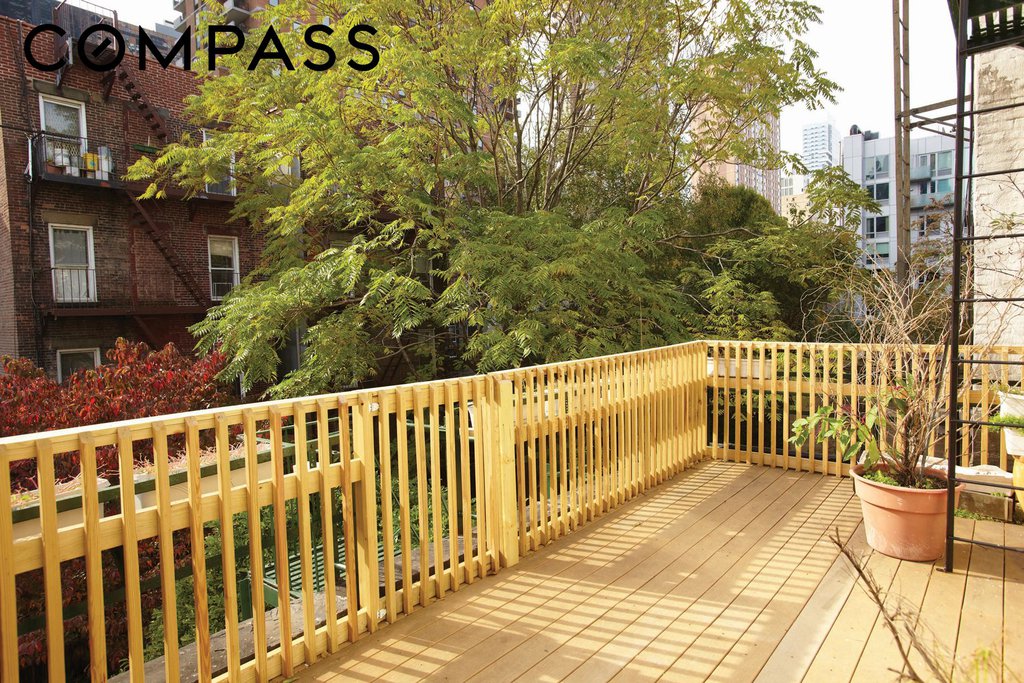 442 West 44th Street – For Sale photo 8