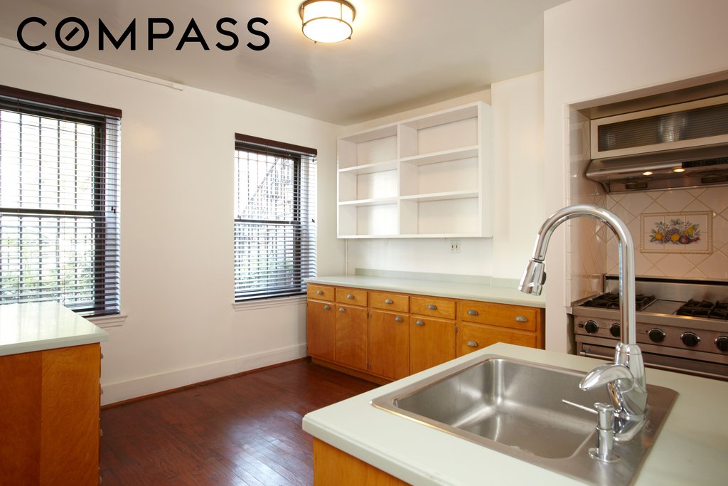 442 West 44th Street – For Sale photo 12