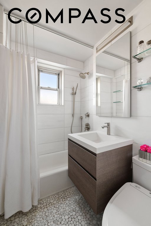 174 East 74th Street, Unit PHA photo 5