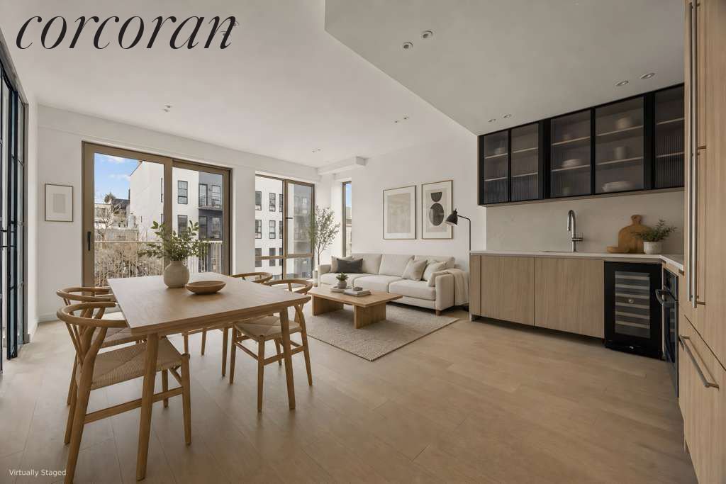 174 Eagle Street, Unit 3 photo 2