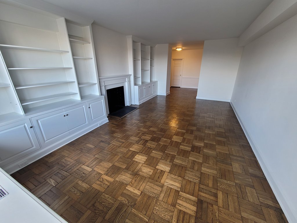 40 Central Park South, Unit 16D photo 3