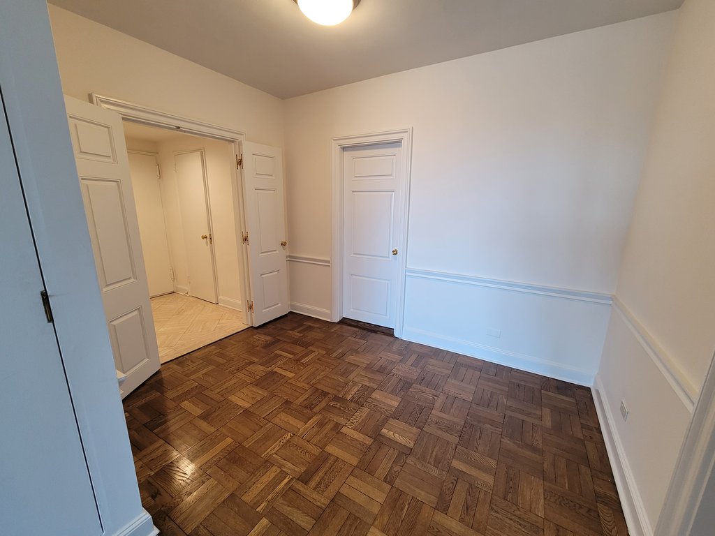 40 Central Park South, Unit 16D photo 4