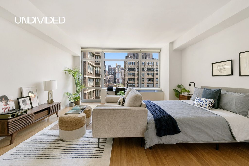 303 East 33rd Street, Unit 11B photo 2
