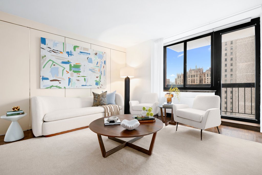 250 East 40th Street, Unit 22F photo 2