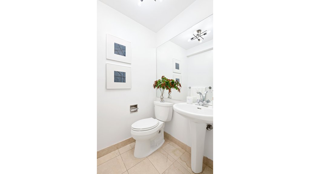 250 East 40th Street, Unit 22F photo 12