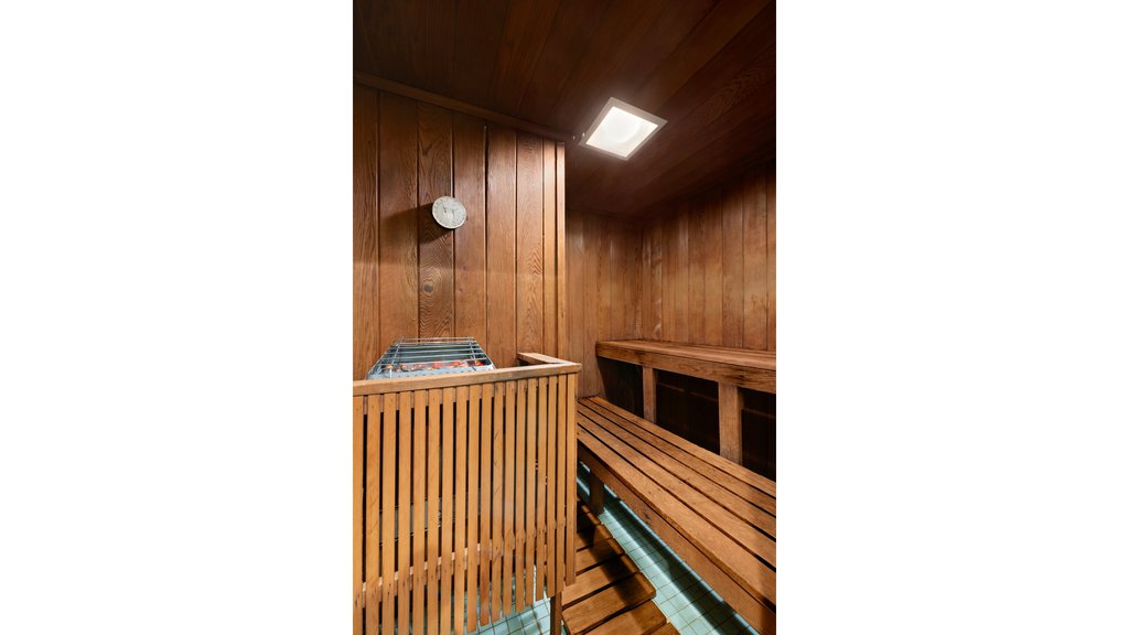 250 East 40th Street, Unit 22F photo 14