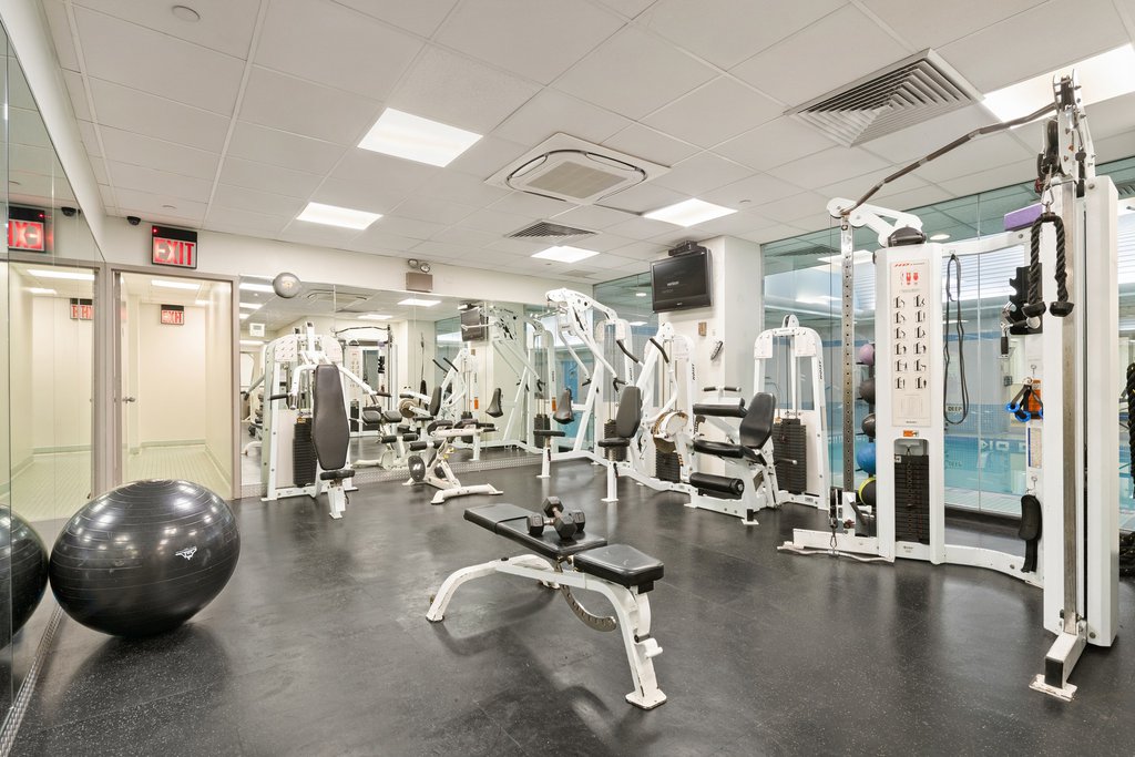 250 East 40th Street, Unit 22F photo 15