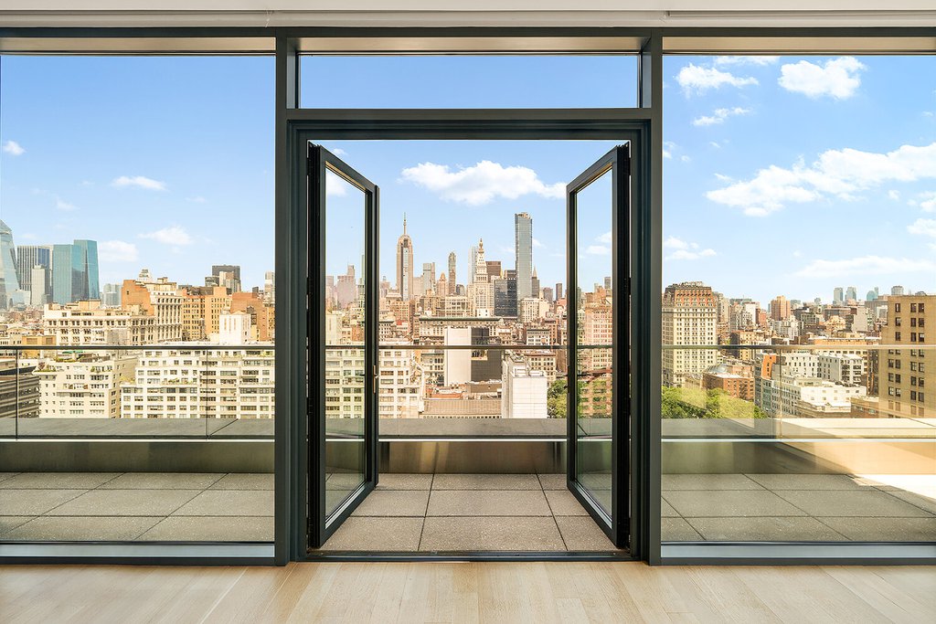 21 East 12th Street, Unit PHA