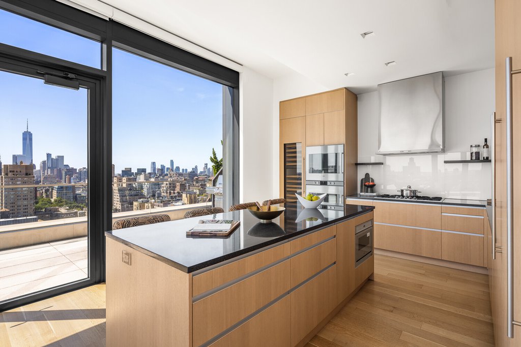 21 East 12th Street, Unit PHA photo 10