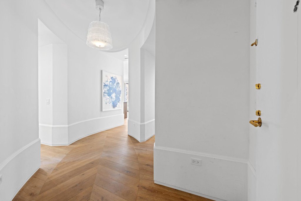 180 East 88th Street, Unit 10A photo 3
