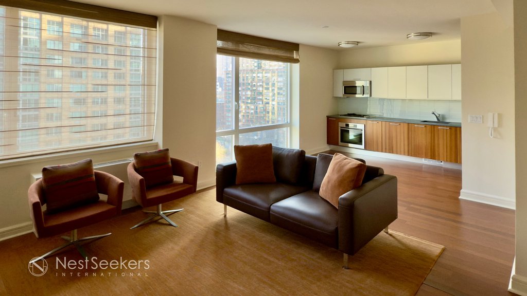 100 Riverside Boulevard, Unit 10A