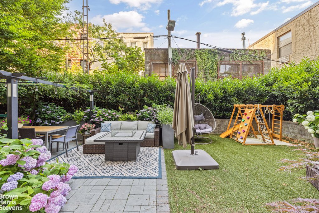 5-49 Borden Avenue, Unit 2B photo 21