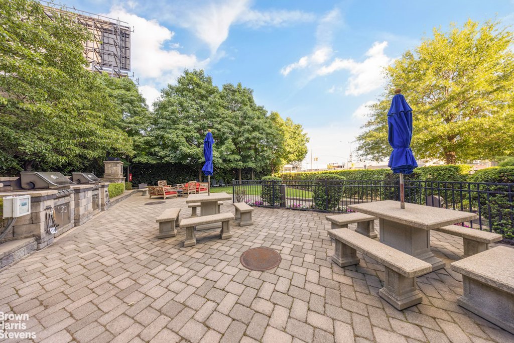 5-49 Borden Avenue, Unit 2B photo 42
