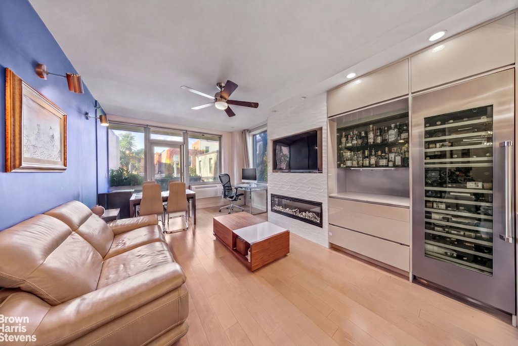 5-49 Borden Avenue, Unit 2B photo 5