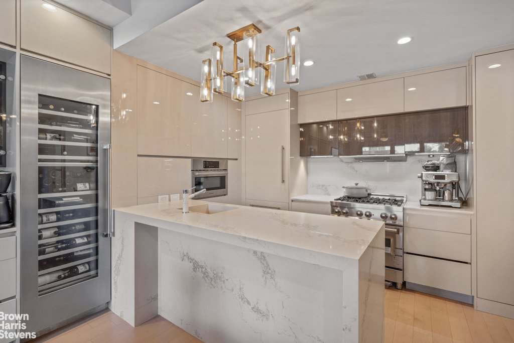 5-49 Borden Avenue, Unit 2B photo 7