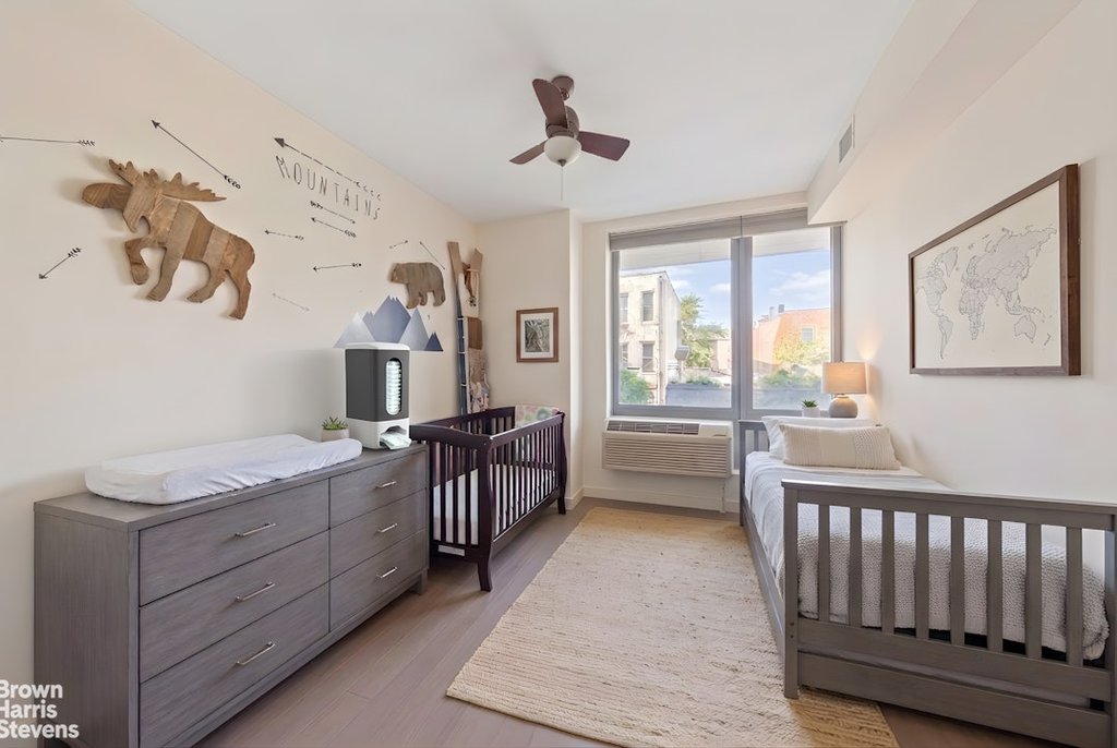 5-49 Borden Avenue, Unit 2B photo 11