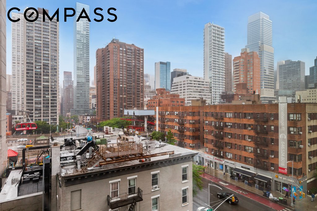 301 East 61st Street, Unit 6C photo 7