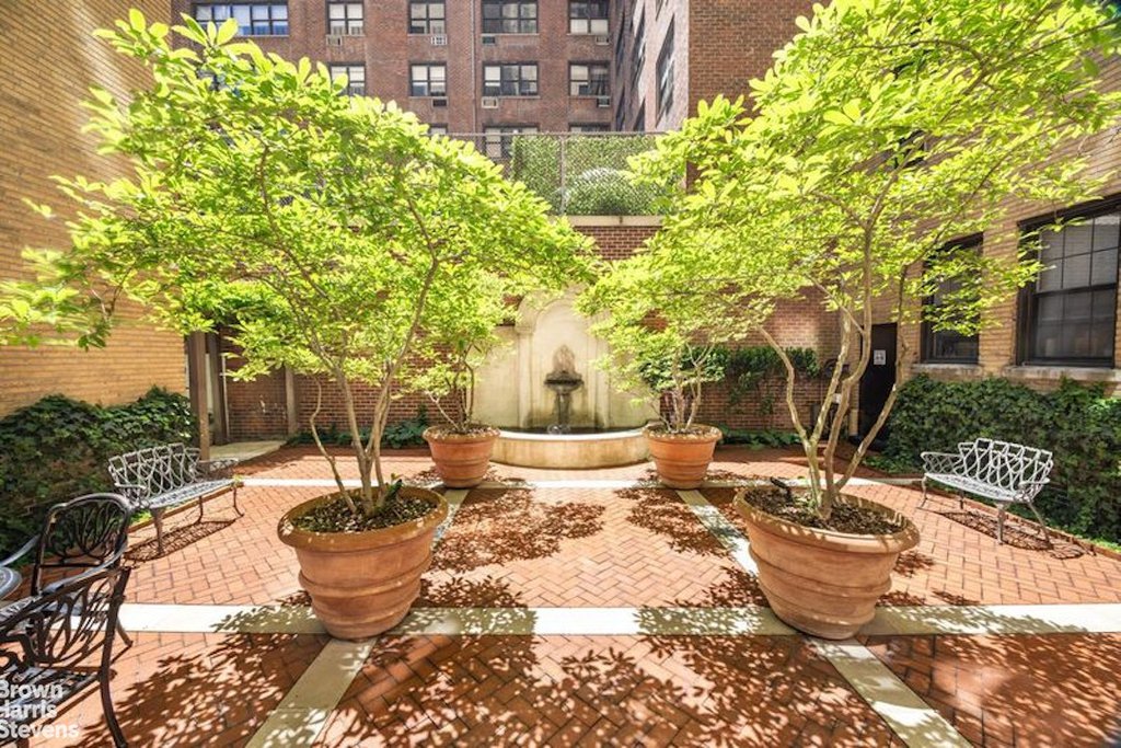 1349 Lexington Avenue, Unit 8G photo 8