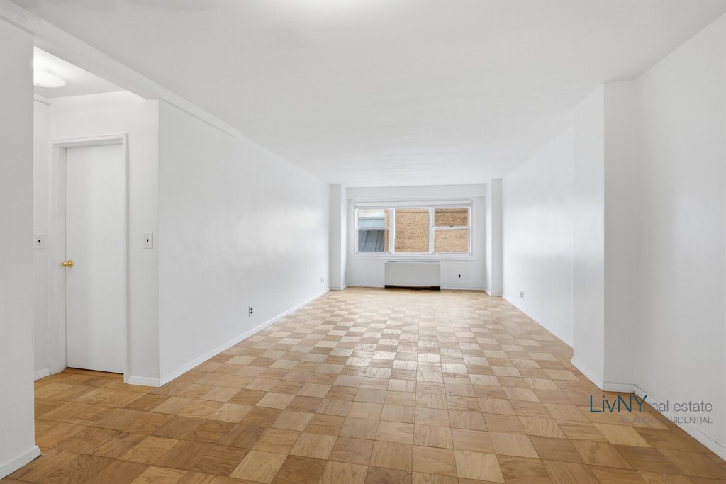 520 East 76th Street, Unit 11H photo 10