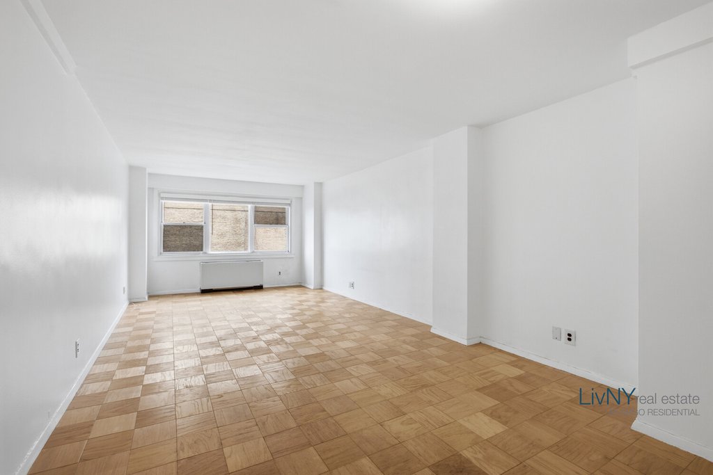 520 East 76th Street, Unit 11H photo 11