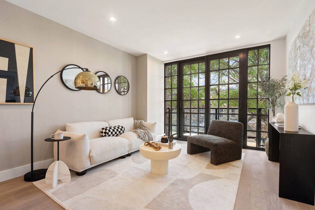 25-23 Newtown Avenue, Unit 2B photo 5