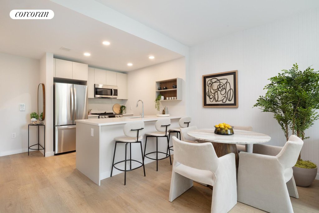 405 West 206th Street, Unit 402N photo 4