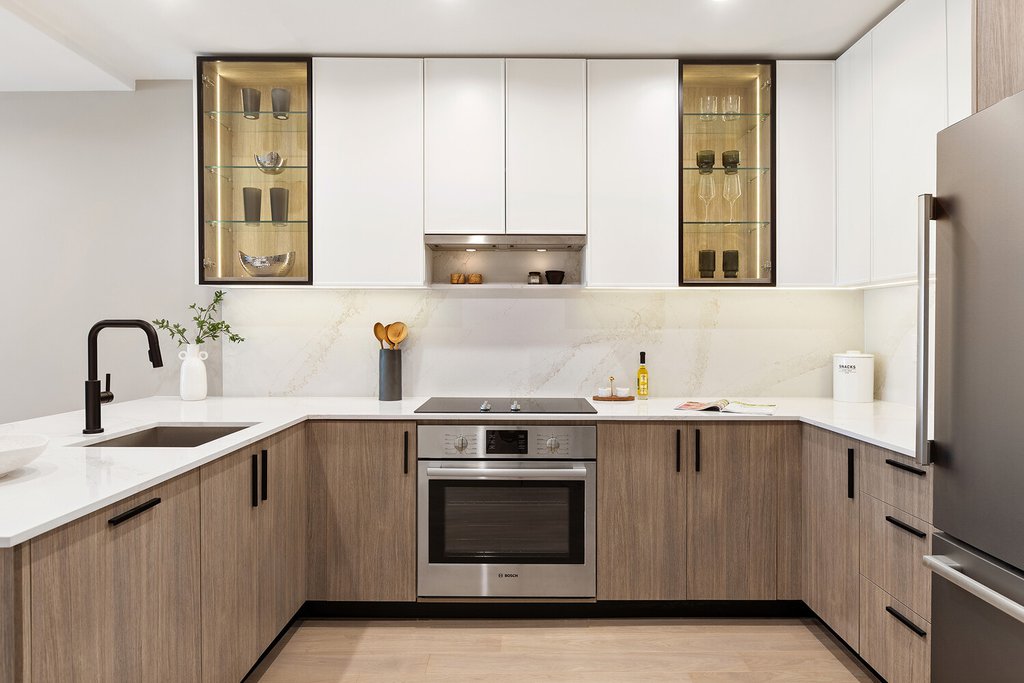 25-23 Newtown Avenue, Unit 6A photo 3