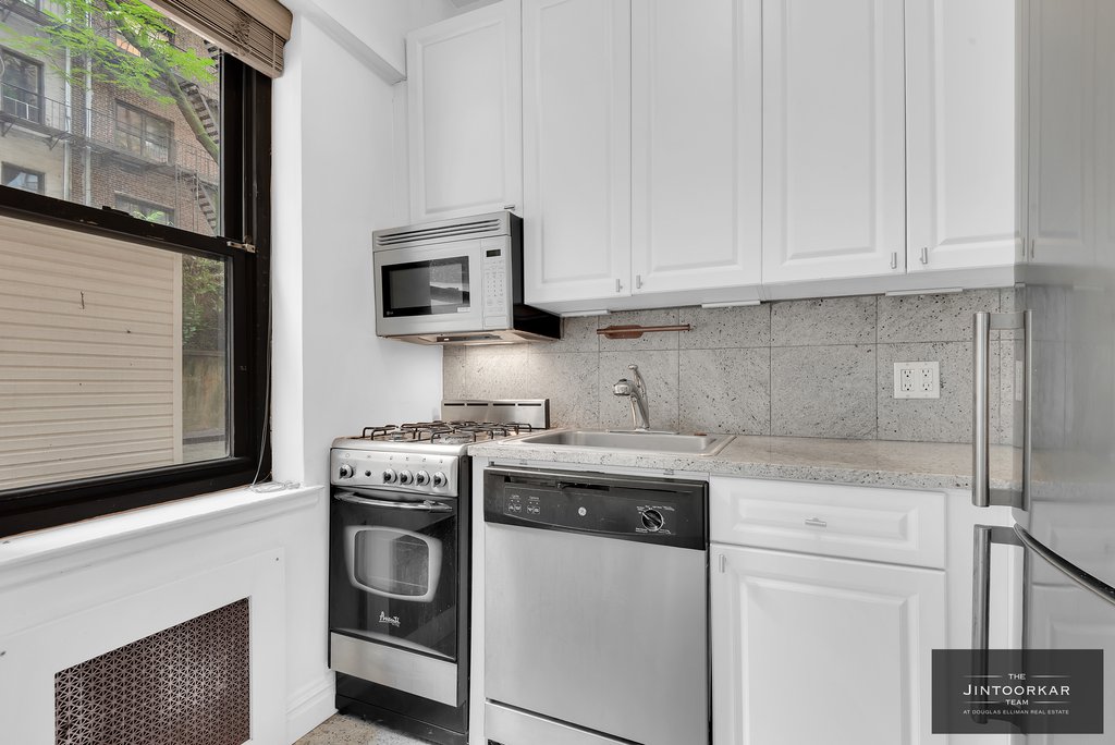 405 East 63rd Street, Unit B1 photo 3
