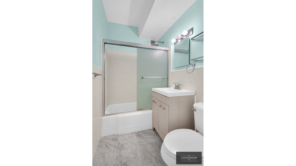 405 East 63rd Street, Unit B1 photo 5