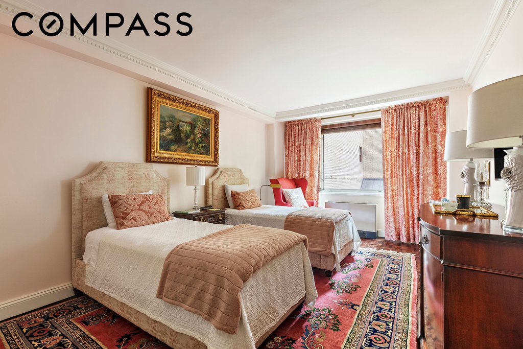 10 East 70th Street, Unit 3A photo 8