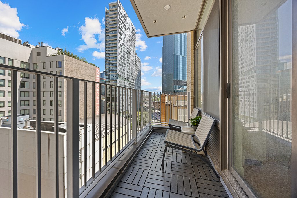 96 Rockwell Place, Unit 8C photo 5