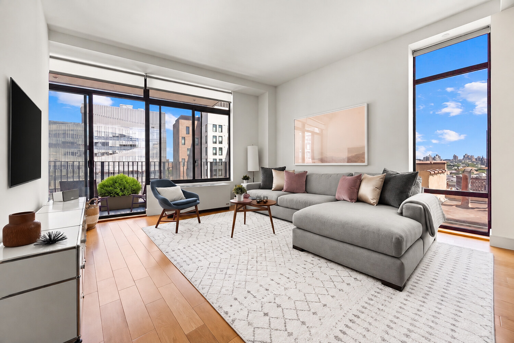 96 Rockwell Place, Unit 8C