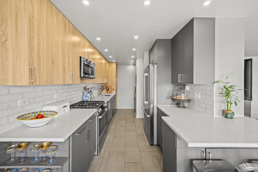 2500 Johnson avenue, Unit 11P photo 10