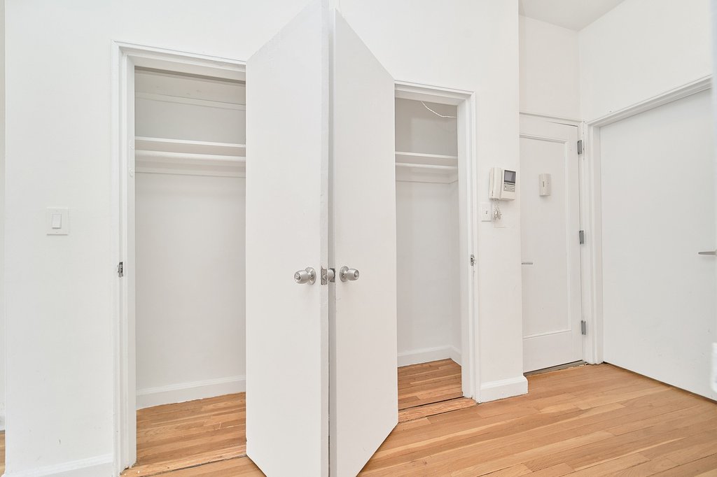 353 West 44th Street, Unit 4A photo 6