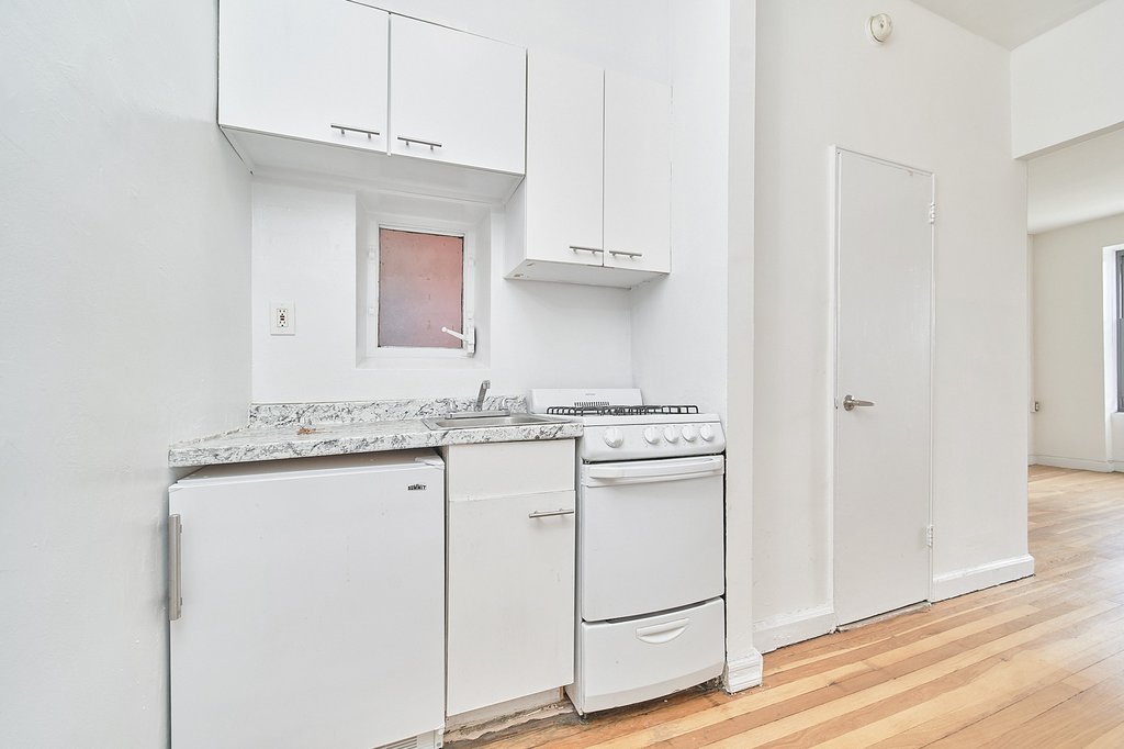353 West 44th Street, Unit 4A photo 8