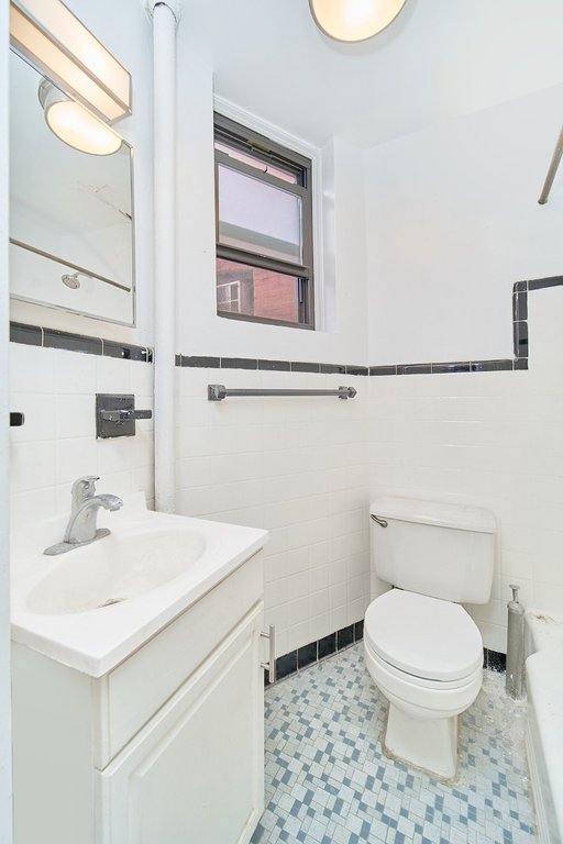 353 West 44th Street, Unit 4A photo 10