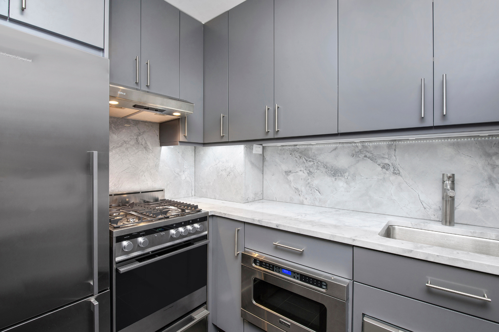 106 Central Park South, Unit 15O photo 4