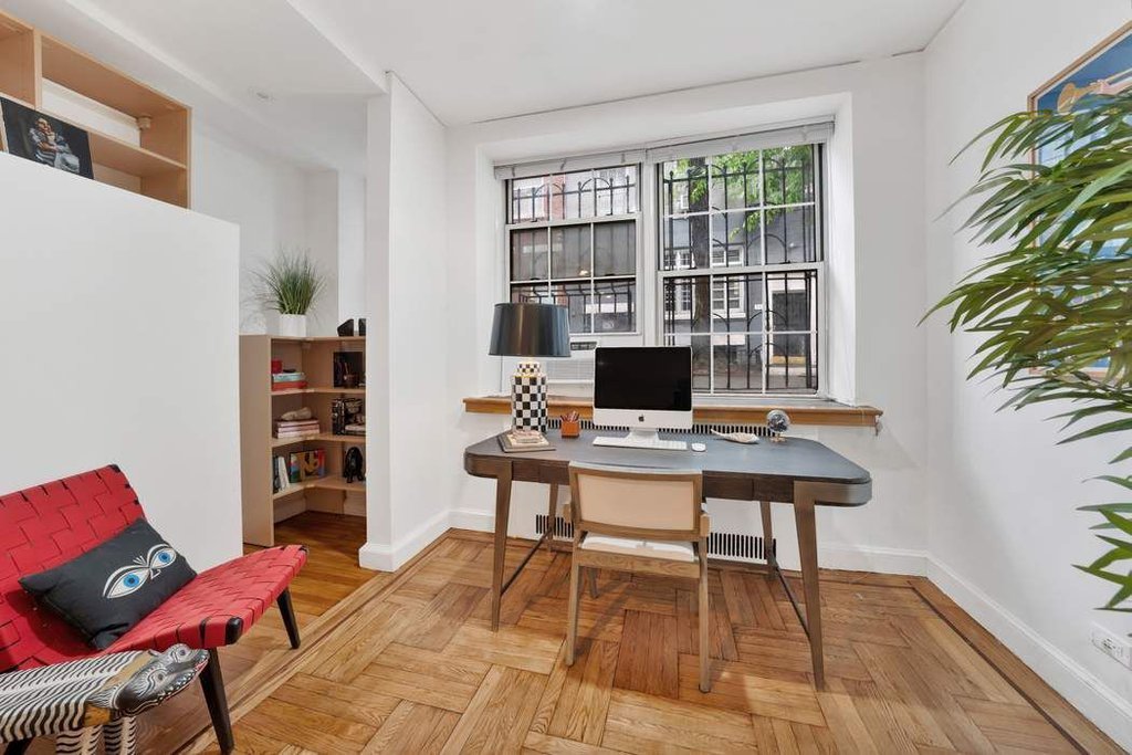 25 Minetta Lane, Unit 1JK photo 2
