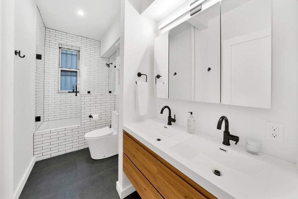 25 Minetta Lane, Unit 1JK photo 6