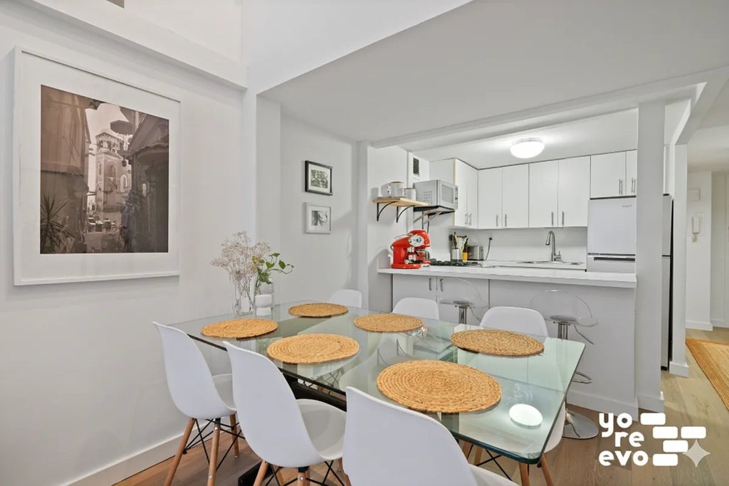 215 East 24th Street, Unit 222 photo 2