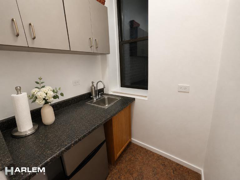342 West 56th Street, Unit 1E photo 7