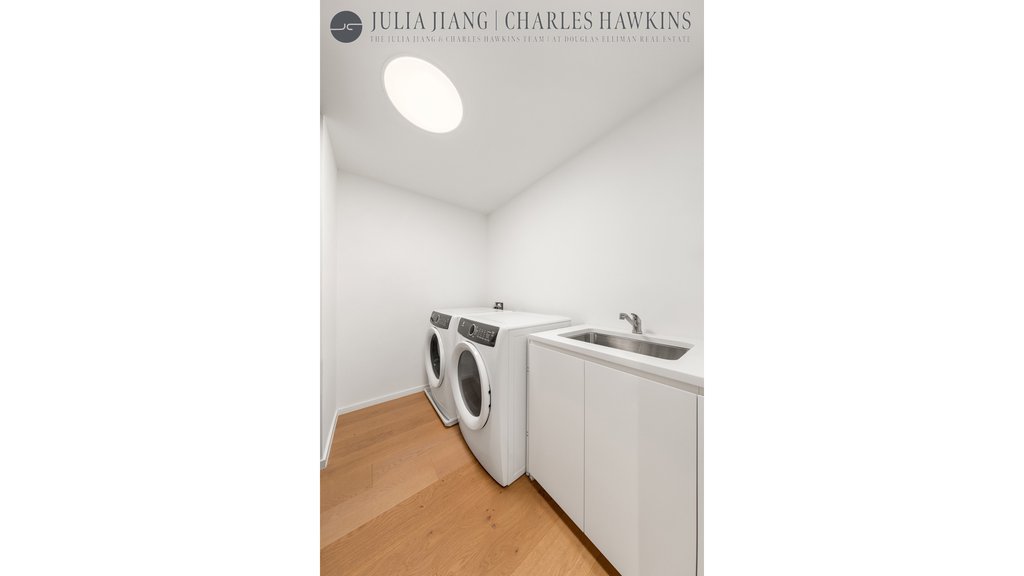 695 First Avenue, Unit 38E photo 12