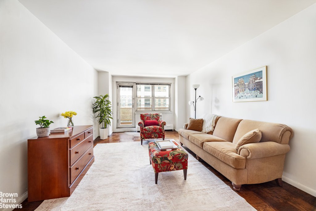 340 East 80th Street, Unit 5J