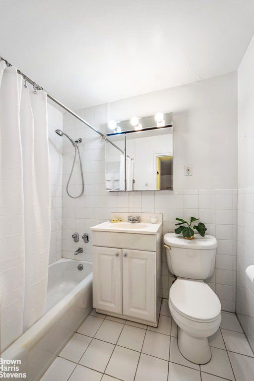 340 East 80th Street, Unit 5J photo 6