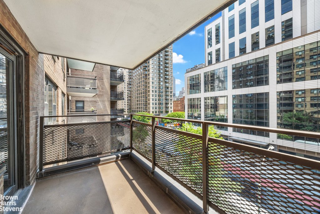 340 East 80th Street, Unit 5J photo 7