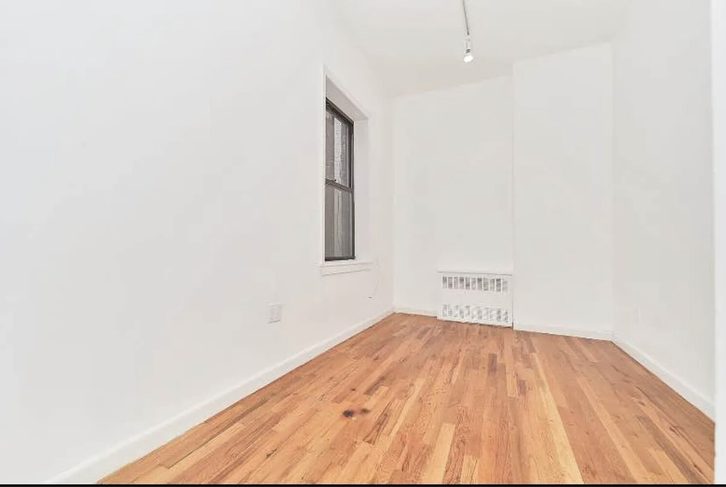 233 East 12th Street, Unit 3A photo 3