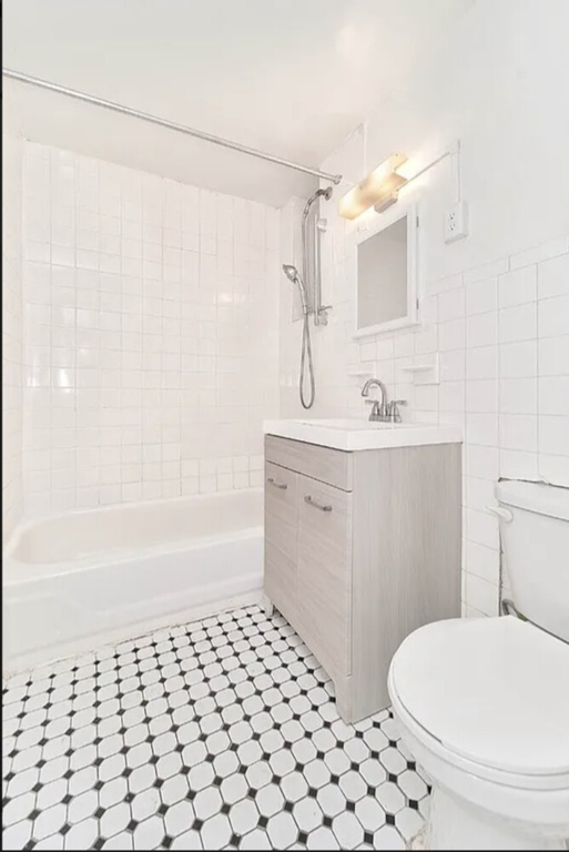 233 East 12th Street, Unit 3A photo 5