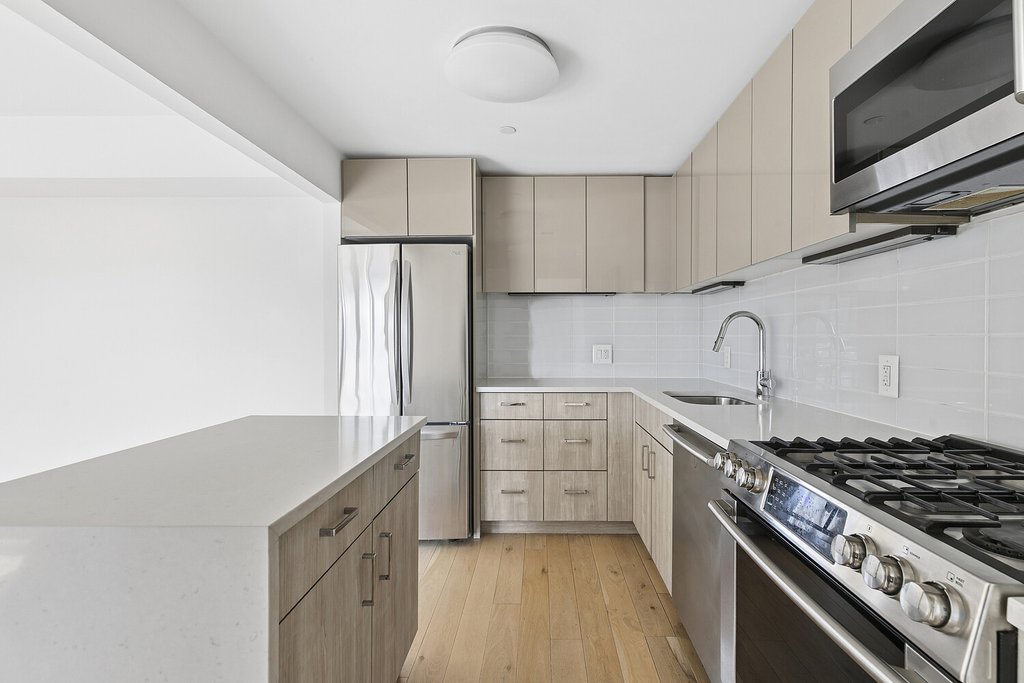 171 West 131st Street, Unit 619 photo 4